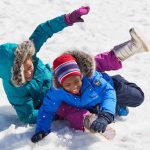ایمنی در زمستان: هر آنچه والدین و پرستار کودک باید برای حفظ ایمنی کودک در زمستان بدانند
