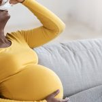  چرا در دوران بارداری دچار خونریزی بینی می‌شویم؟