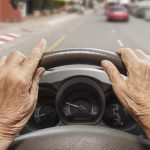 نکات ایمنی رانندگی سالمندان | ۶ نکته مهم ایمنی سالمندان