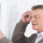 چگونه خطر از دست دادن حافظه برای سالمندان را کاهش دهیم؟ | ۵ تکنیک مهم