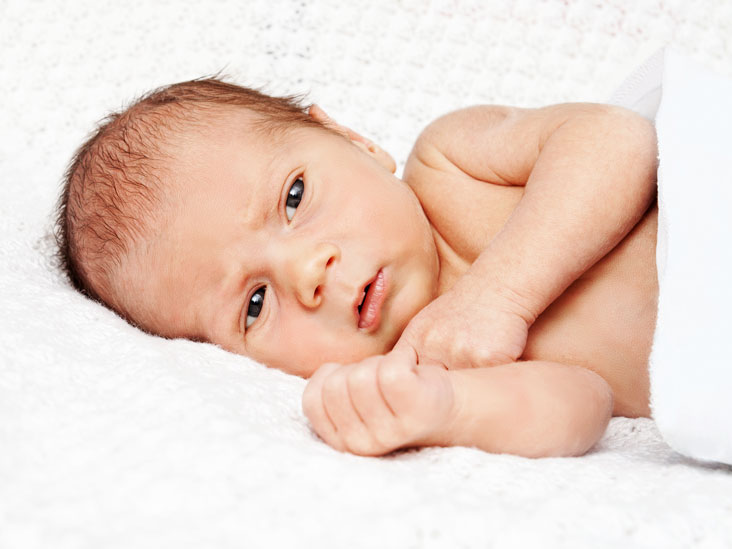 ۴ درمان خانگی زردی نوزاد